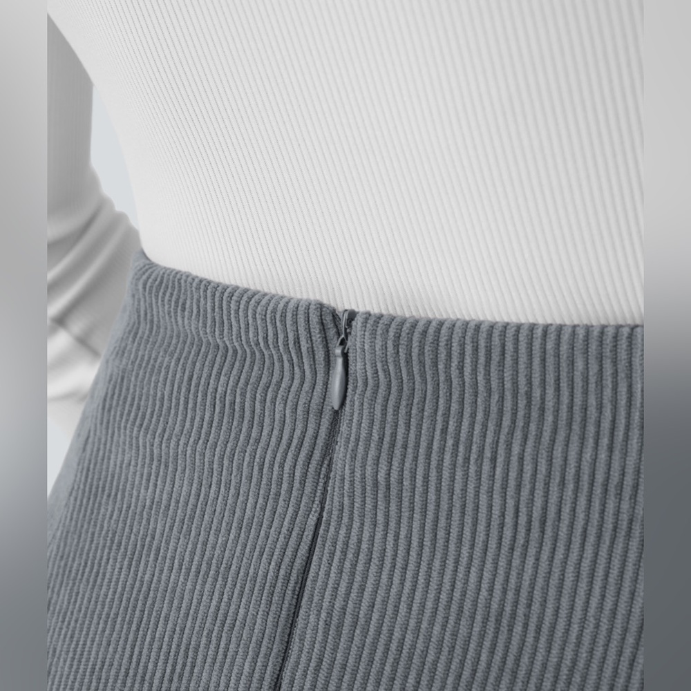 High Waisted 2-in-1 A Line Mini Corduroy Casual
Skirt Small - Picture 4 of 5